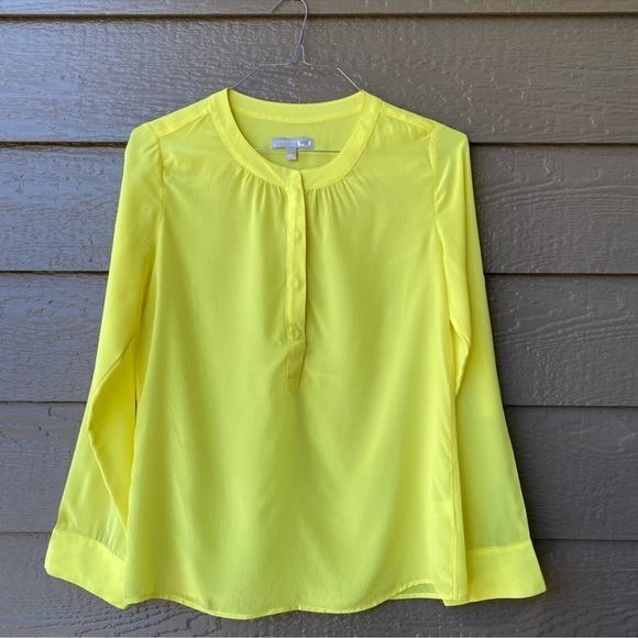 Banana Republic Tops - Banana Republic 100% silk  neon yellow blouse - XS